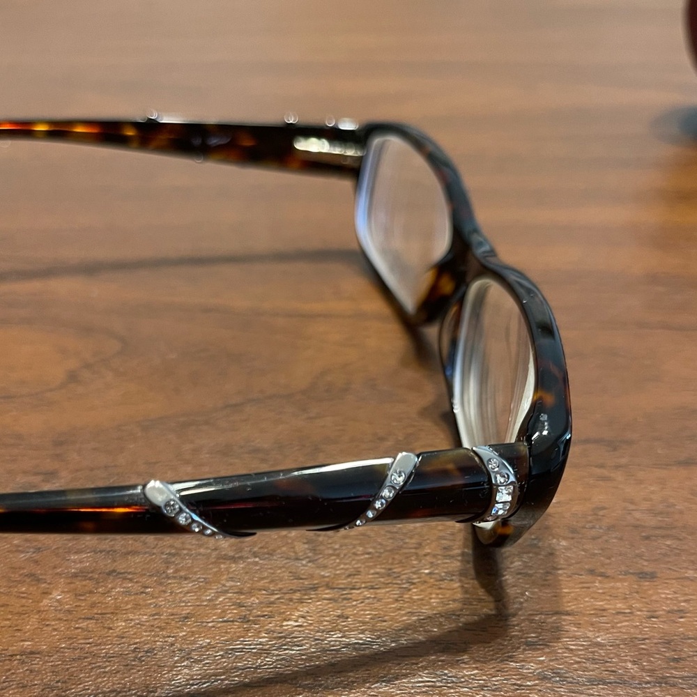 Tura Eyeglasses. Women’s/girl’s frames. Measurements in photos.